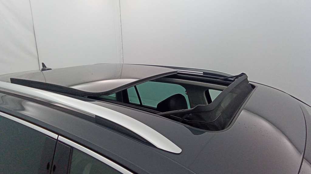 VOLKSWAGEN Tiguan Elegance Exclusive EHYBRID 245 DSG6 ELEGANCE EXCLUSIVE - ref: 5-1398600 - Photo 13