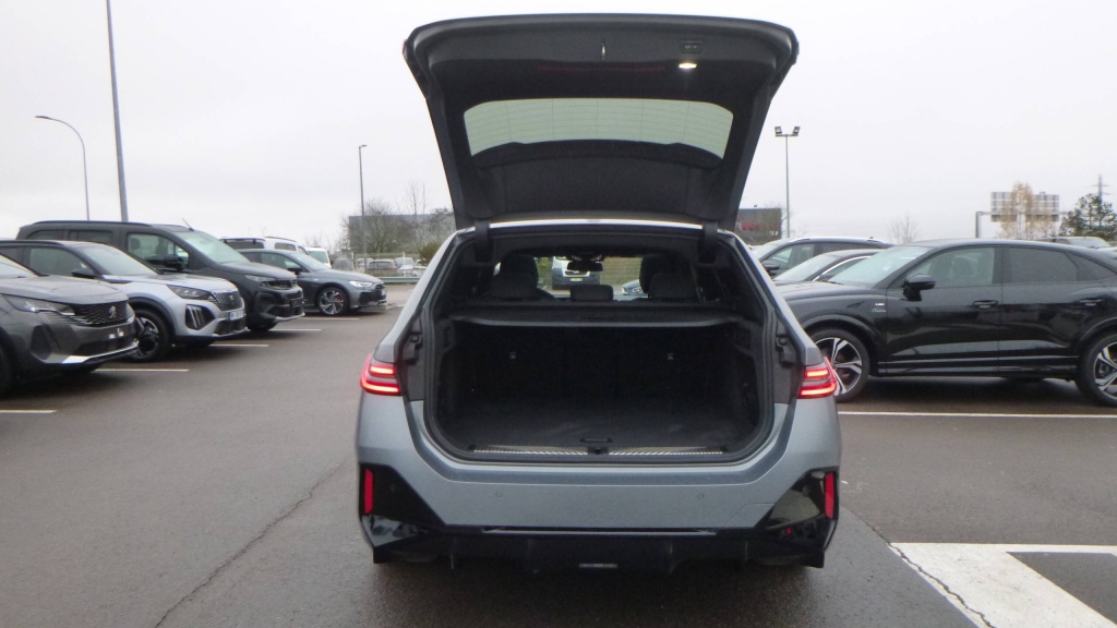 BMW Serie 5 Touring i5 Touring M60 xDrive 601 ch I5 TOURING M60 XDRIVE 601 CH - ref: 5-1399940 - Photo 19