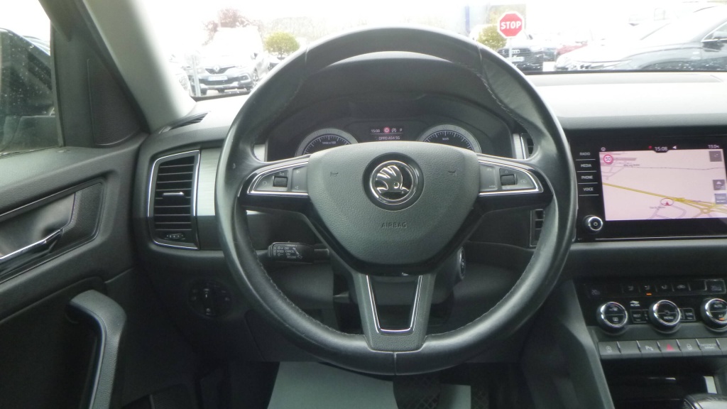 SKODA Kodiaq Ambition 2.0 TDI 150 SCR DSG7 7PL - AMBITION - ref: 5-1423867 - Photo 14