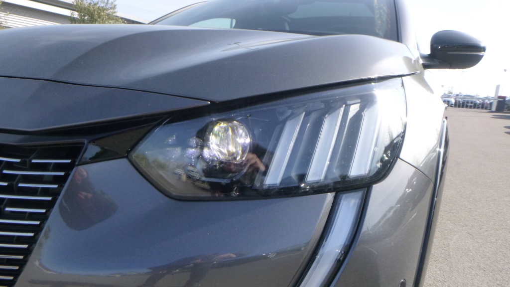 PEUGEOT 208 GT Pack PURETECH 100 S&S BVM6 - GT PACK - ref: 5-1424933 - Photo 9