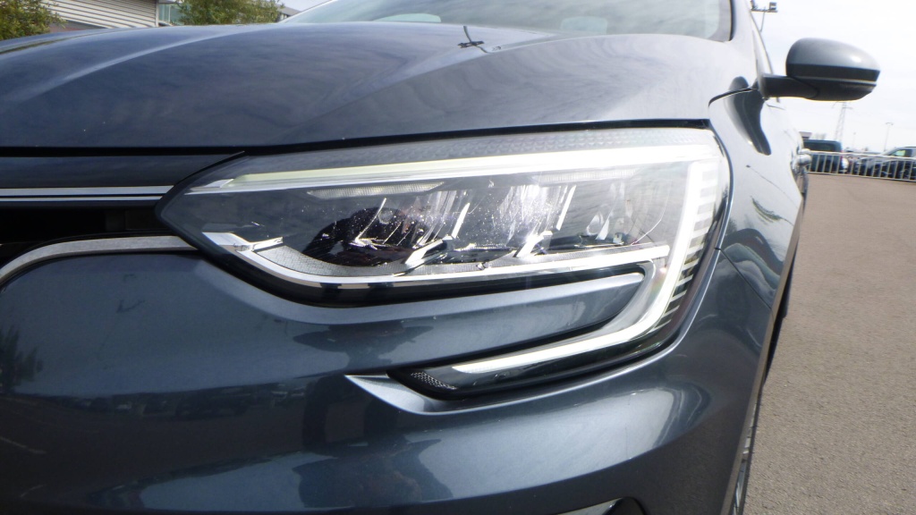 RENAULT Megane Intens BLUE DCI 115 - INTENS - ref: 5-1428703 - Photo 9