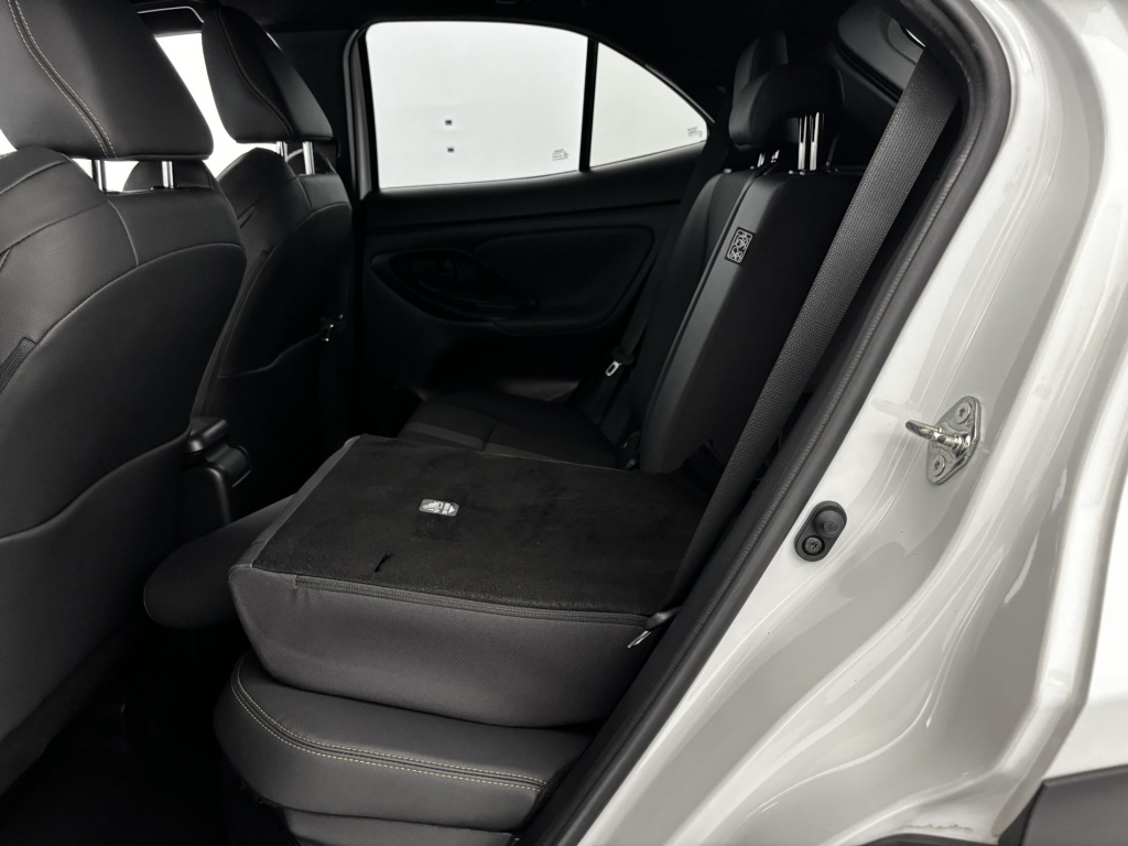 TOYOTA Yaris Cross Trail Cross Hybride 116h 2WD - ref: 6-2971x172192 - Photo 11