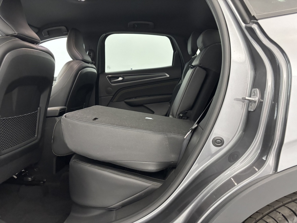 RENAULT Arkana Engineered E-Tech hybride 145 22 - ref: 6-2971x177993 - Photo 11