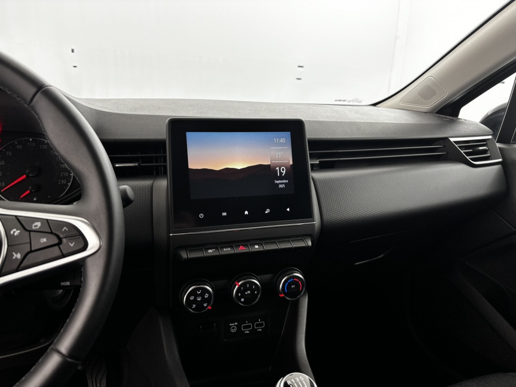 RENAULT Clio Equilibre TCe 90 - ref: 6-2971x182234 - Photo 18