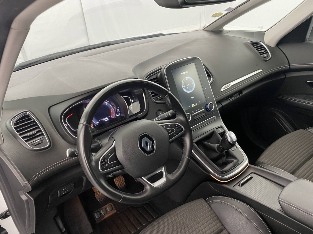 RENAULT Scenic Intens Blue dCi 120 - ref: 6-2971x184528 - Photo 10