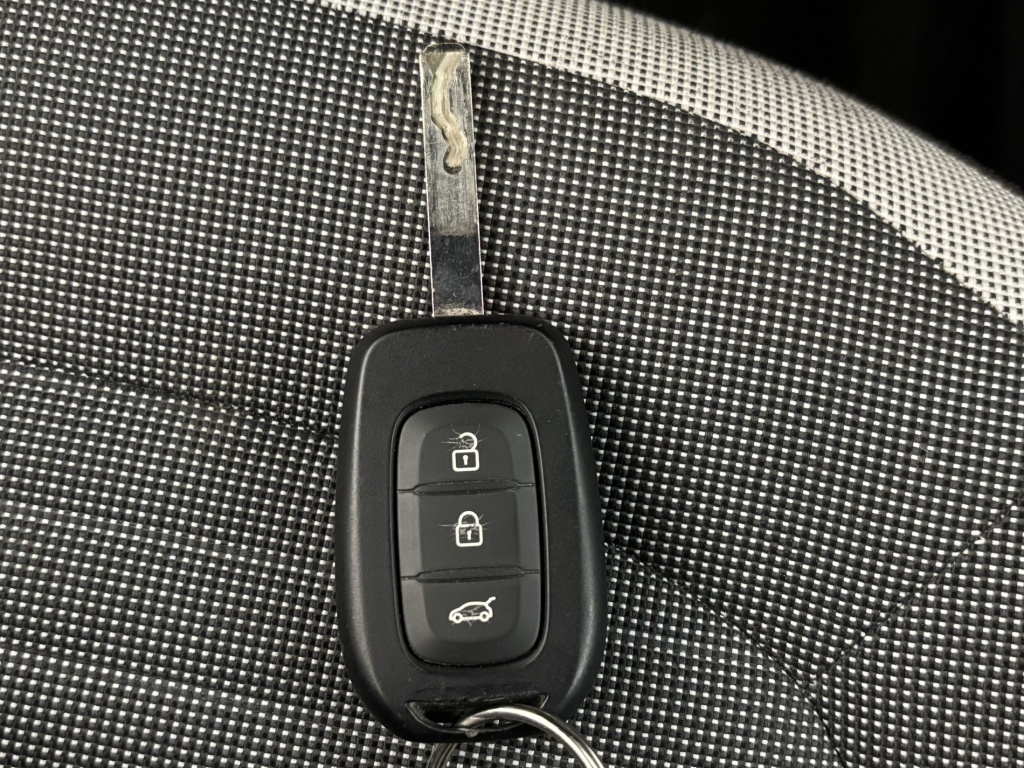 RENAULT Twingo Equilibre SCe 65 - ref: 6-2971x202205 - Photo 20