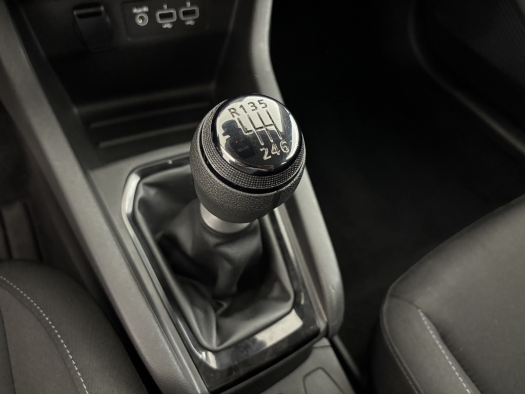 RENAULT Clio AIR NAV SOCIETE 2 PLACES TVA RECUPERABLE BLUE DCI 85 - ref: 6-2971x226555 - Photo 20