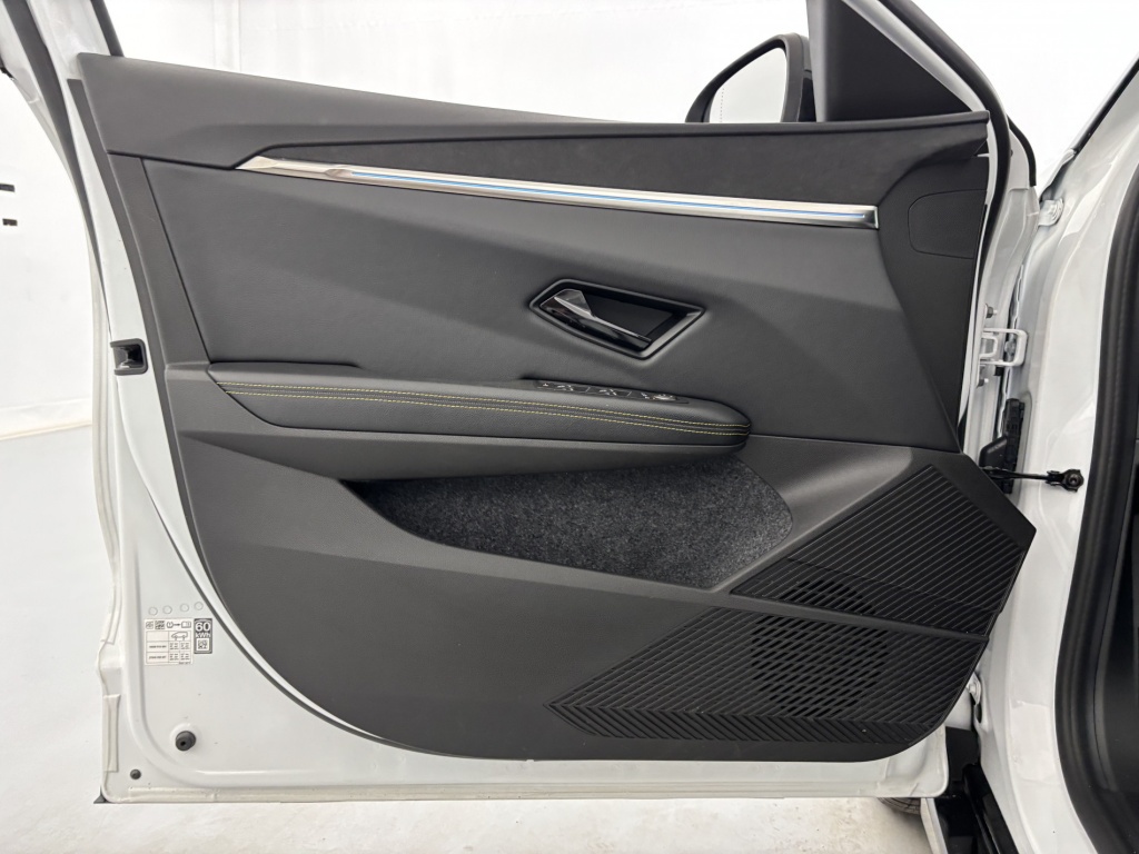 RENAULT Megane Techno EV60 220 ch optimum charge - ref: 6-2971x227539 - Photo 12