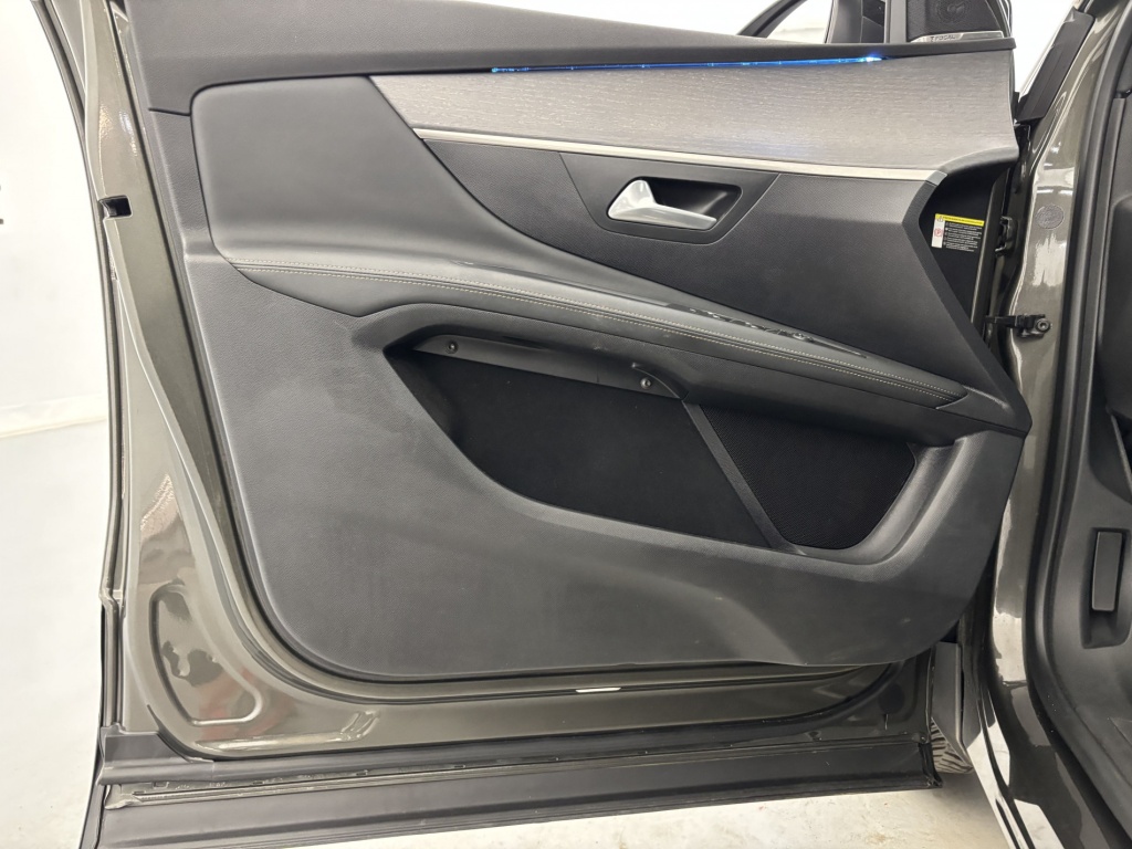 PEUGEOT 3008 GT Hybrid4 300 e-EAT8 - ref: 6-2971x227675 - Photo 11