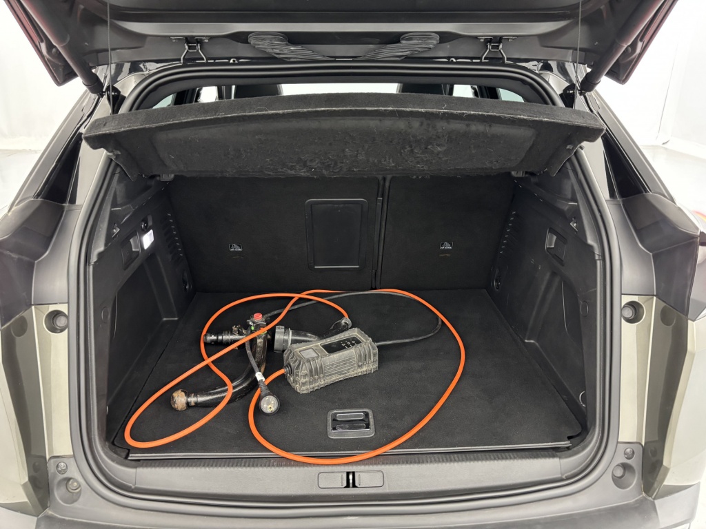 PEUGEOT 3008 GT Hybrid4 300 e-EAT8 - ref: 6-2971x227675 - Photo 9