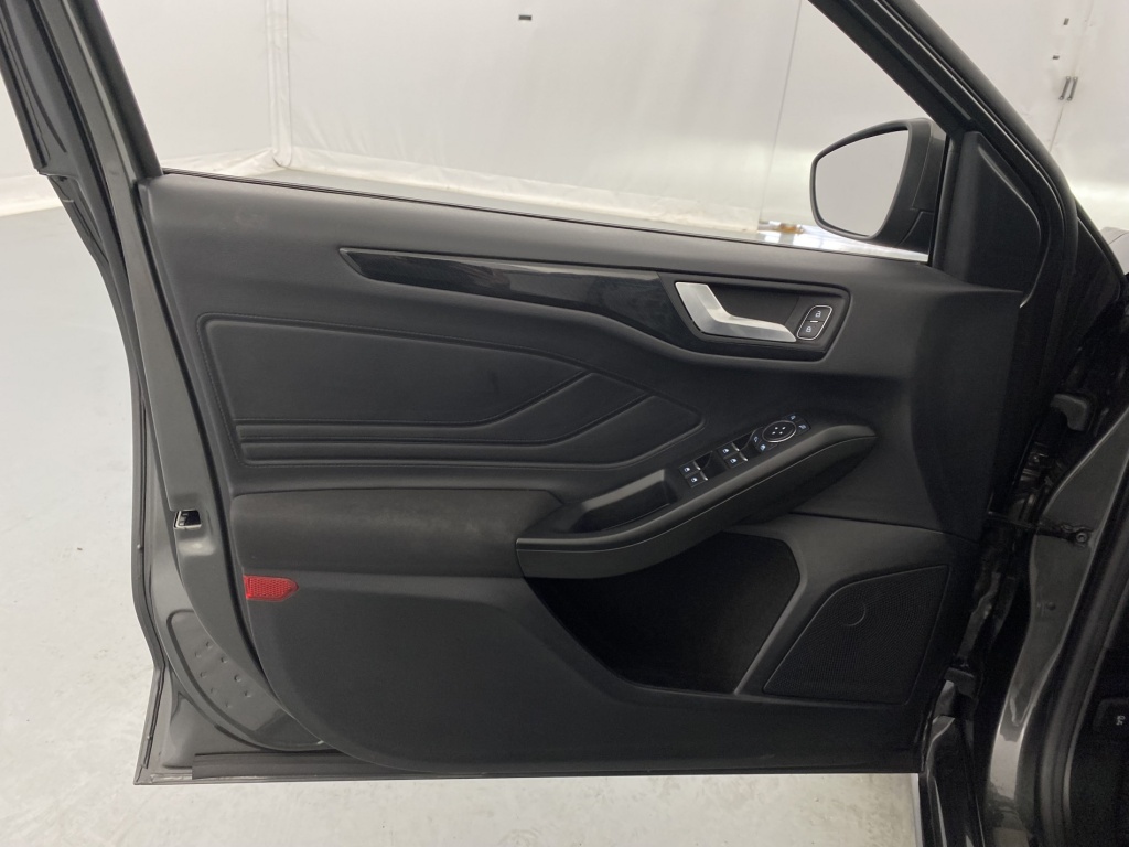 FORD Focus ST Line 1.0 EcoBoost 125 S&S mHEV - ref: 6-2971x228409 - Photo 12