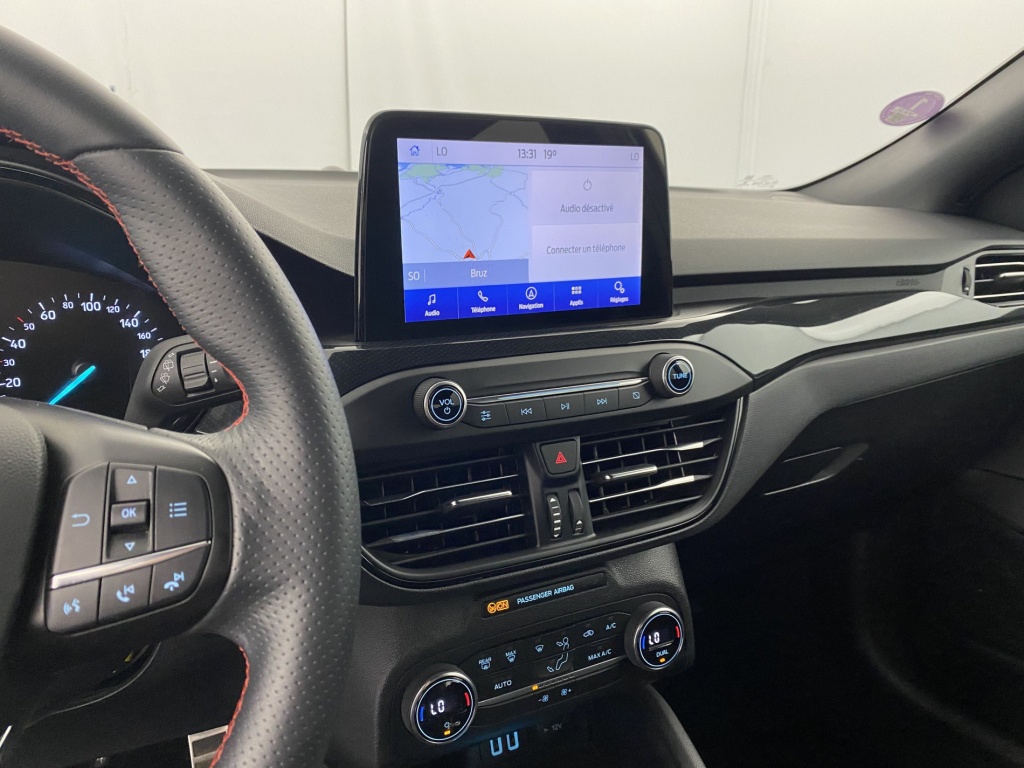 FORD Focus ST Line 1.0 EcoBoost 125 S&S mHEV - ref: 6-2971x228409 - Photo 18