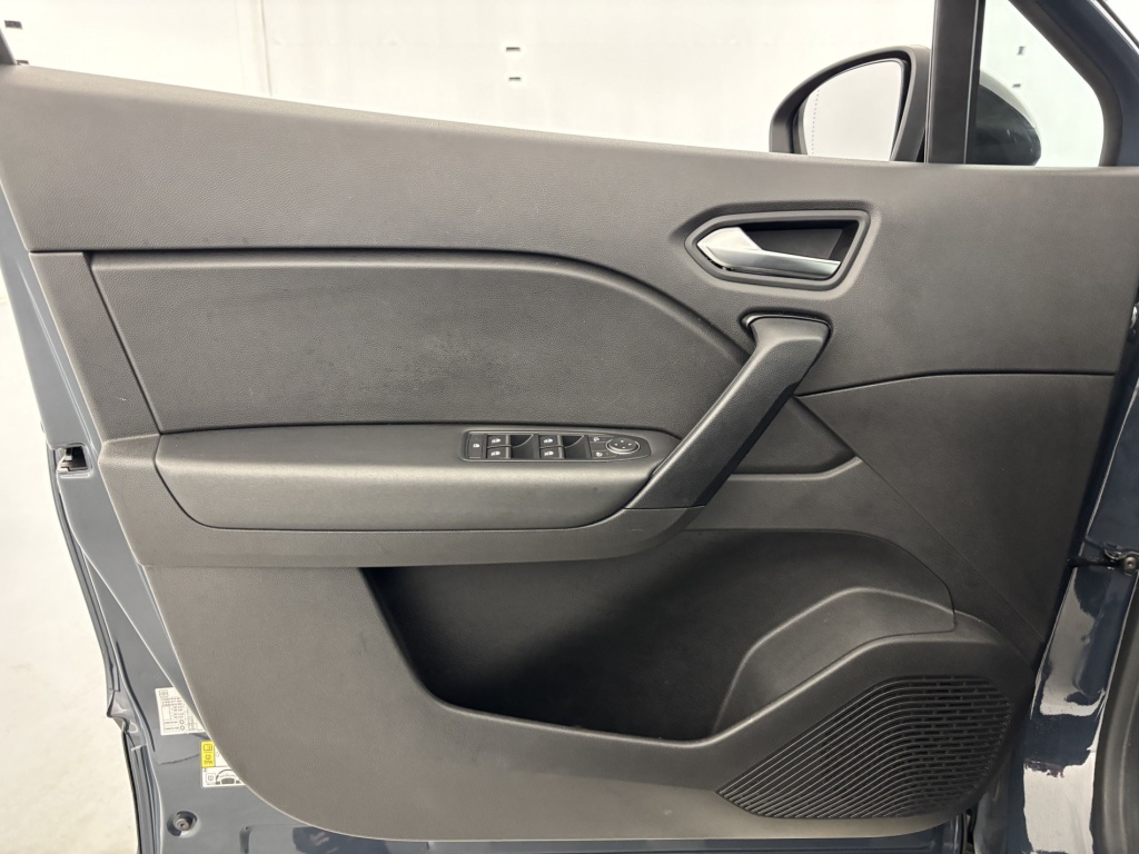 RENAULT Captur Business E-Tech 145 21 - ref: 6-2971x228421 - Photo 12