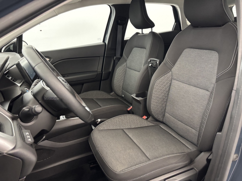 RENAULT Captur Business E-Tech 145 21 - ref: 6-2971x228421 - Photo 13