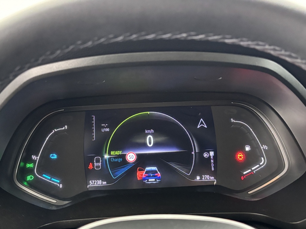 RENAULT Captur Business E-Tech 145 21 - ref: 6-2971x228421 - Photo 17