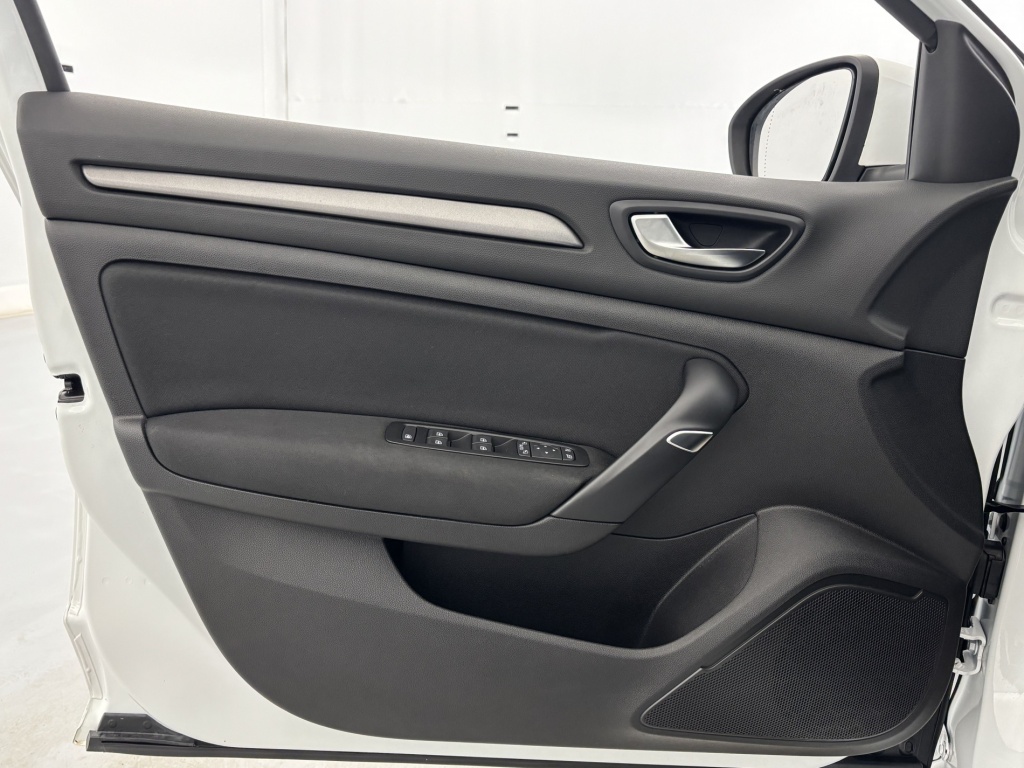 RENAULT Megane Evolution Blue dCi 115 - ref: 6-2971x229877 - Photo 12