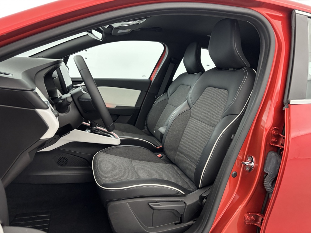 RENAULT Clio Intens E-Tech 140 21N - ref: 6-2971x229884 - Photo 13