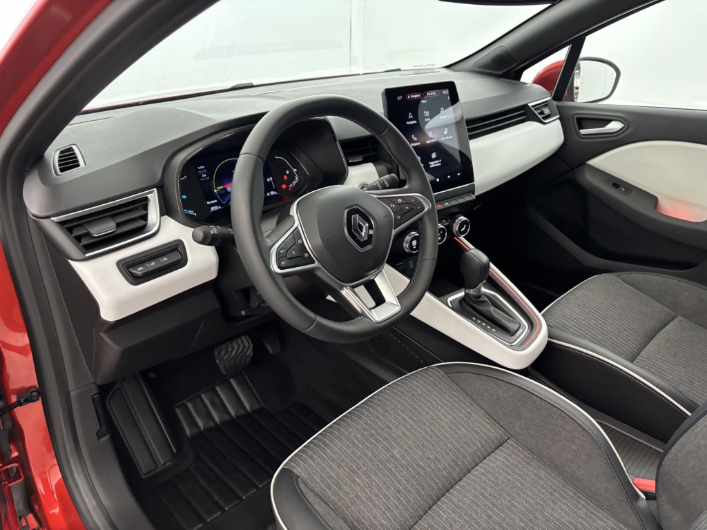 RENAULT Clio Intens E-Tech 140 21N - ref: 6-2971x229884 - Photo 14