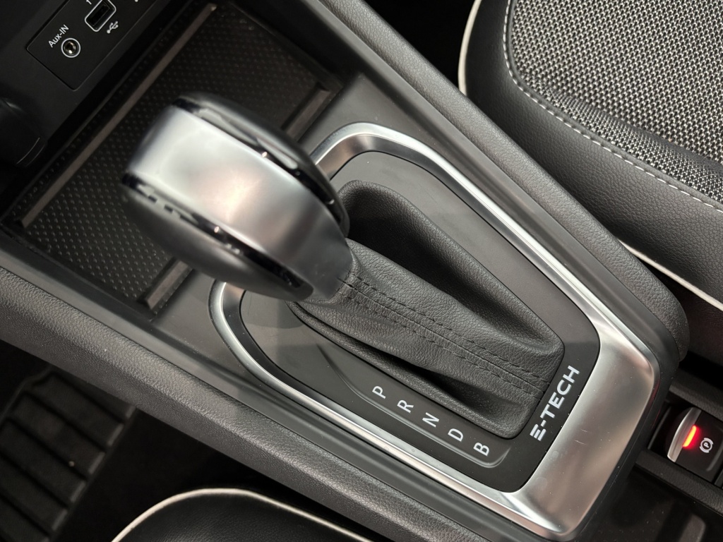 RENAULT Captur Intens E-Tech 145 21 - ref: 6-2971x229886 - Photo 19