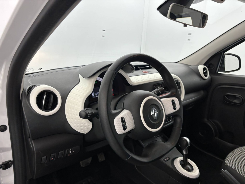 RENAULT Twingo Life III Achat Integral 21 - ref: 6-2971x230456 - Photo 10