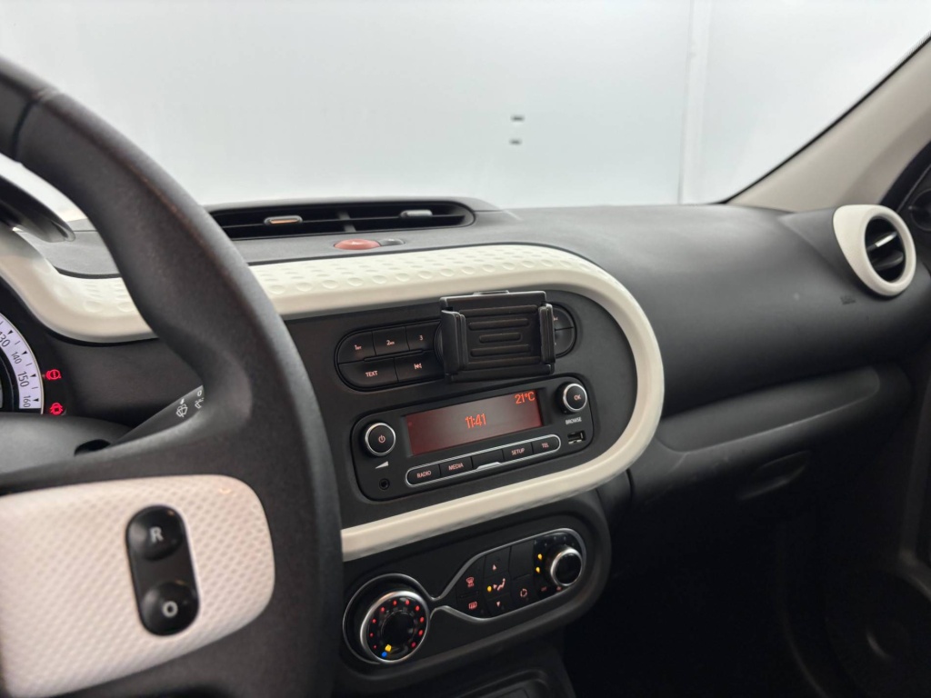 RENAULT Twingo Life III Achat Integral 21 - ref: 6-2971x230456 - Photo 12