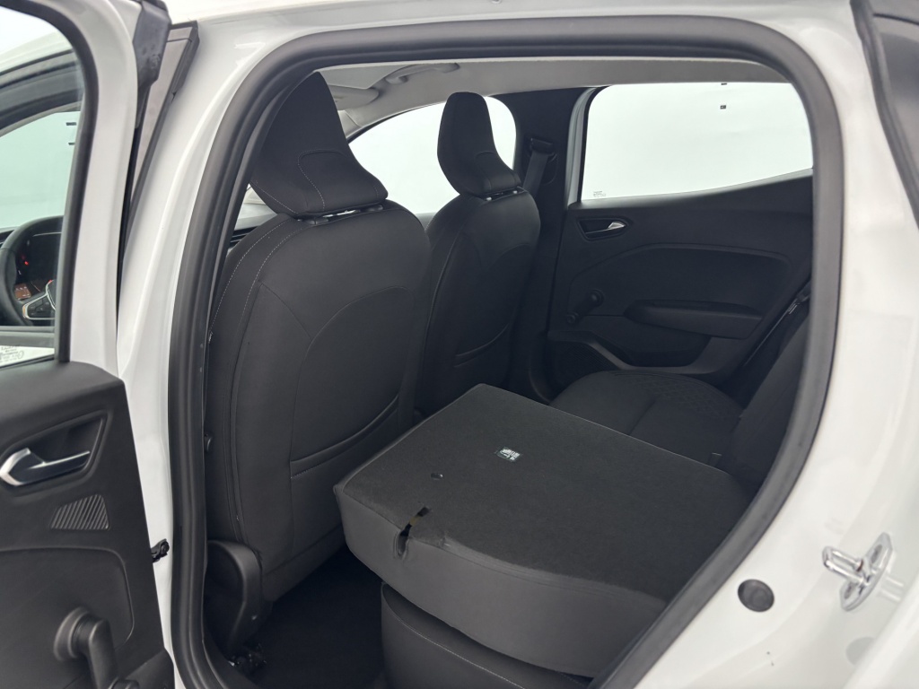 RENAULT Clio Business Blue dCi 85 - ref: 6-2971x231174 - Photo 11