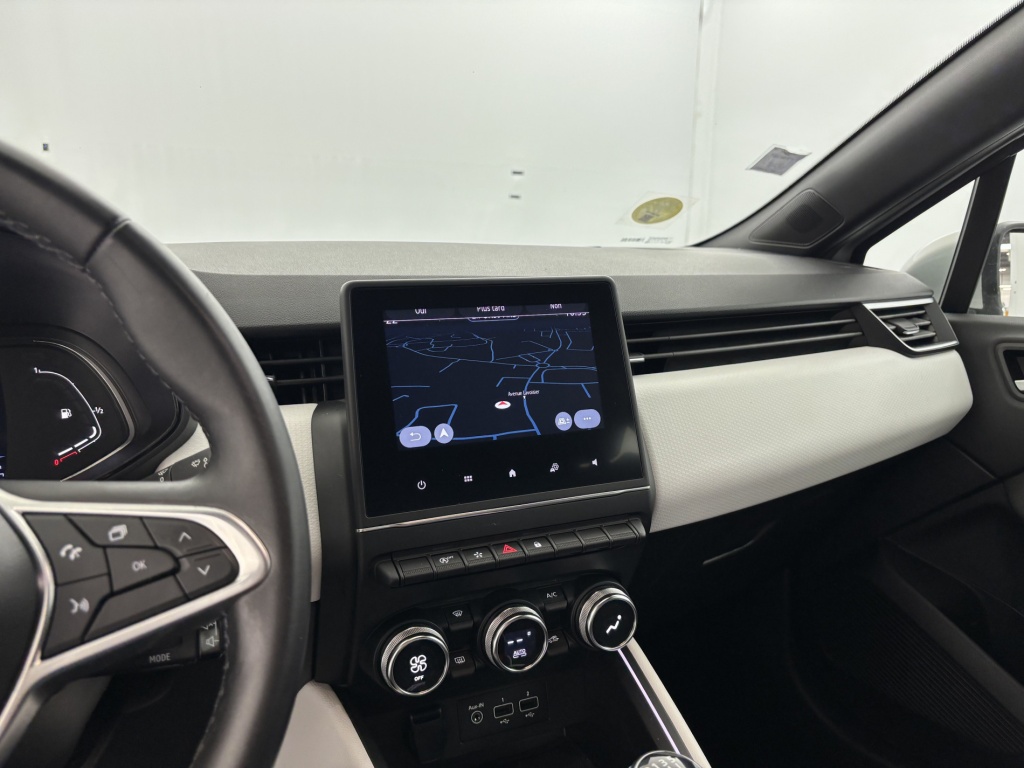 RENAULT Clio Intens Blue dCi 100 21N - ref: 6-2971x231285 - Photo 17