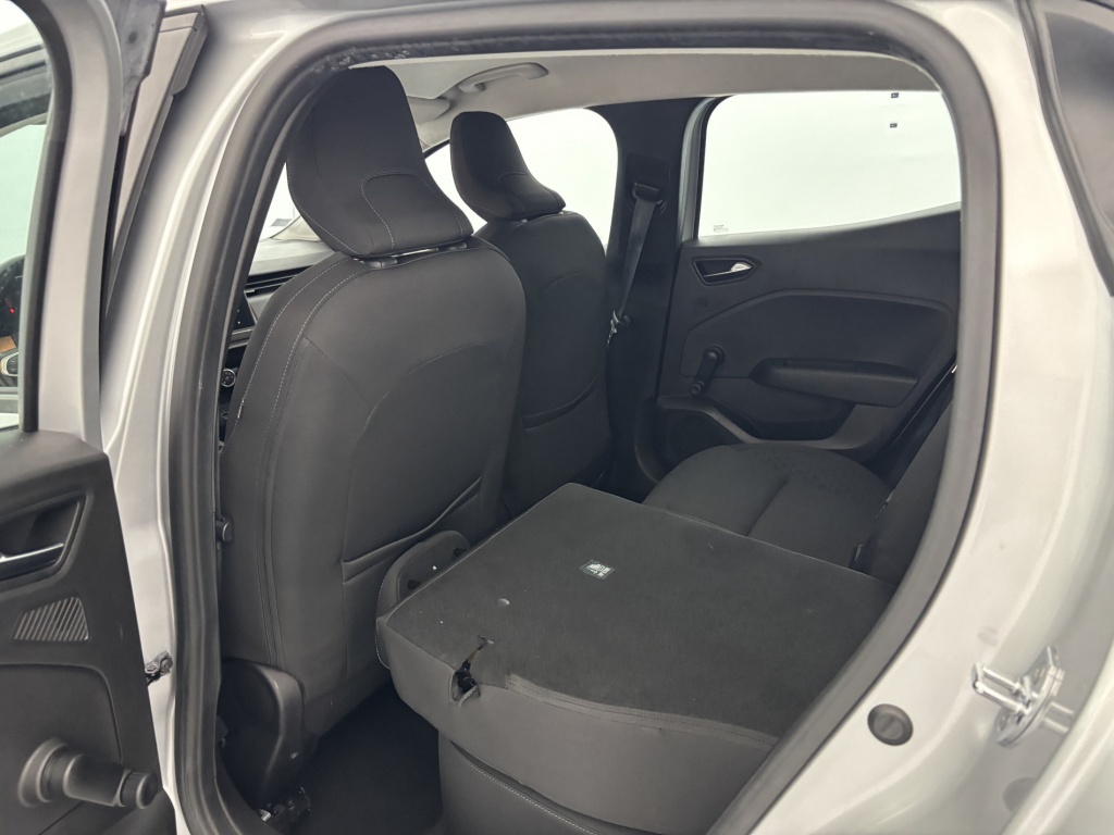 RENAULT Clio Business Blue dCi 85 - ref: 6-2971x232070 - Photo 10