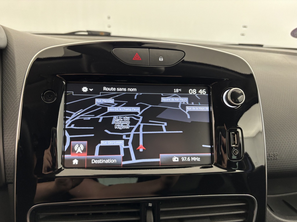 RENAULT Clio Intens TCe 90 E6C - ref: 6-2971x232477 - Photo 18