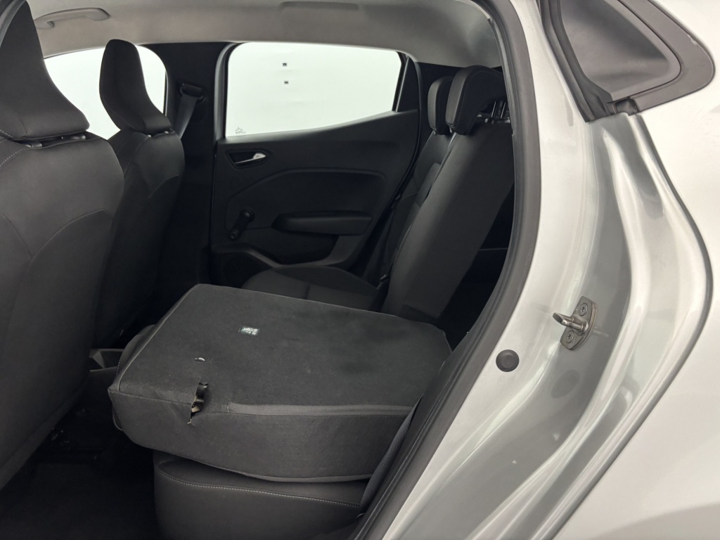 RENAULT Clio Equilibre TCe 90 - ref: 6-2971x234047 - Photo 11