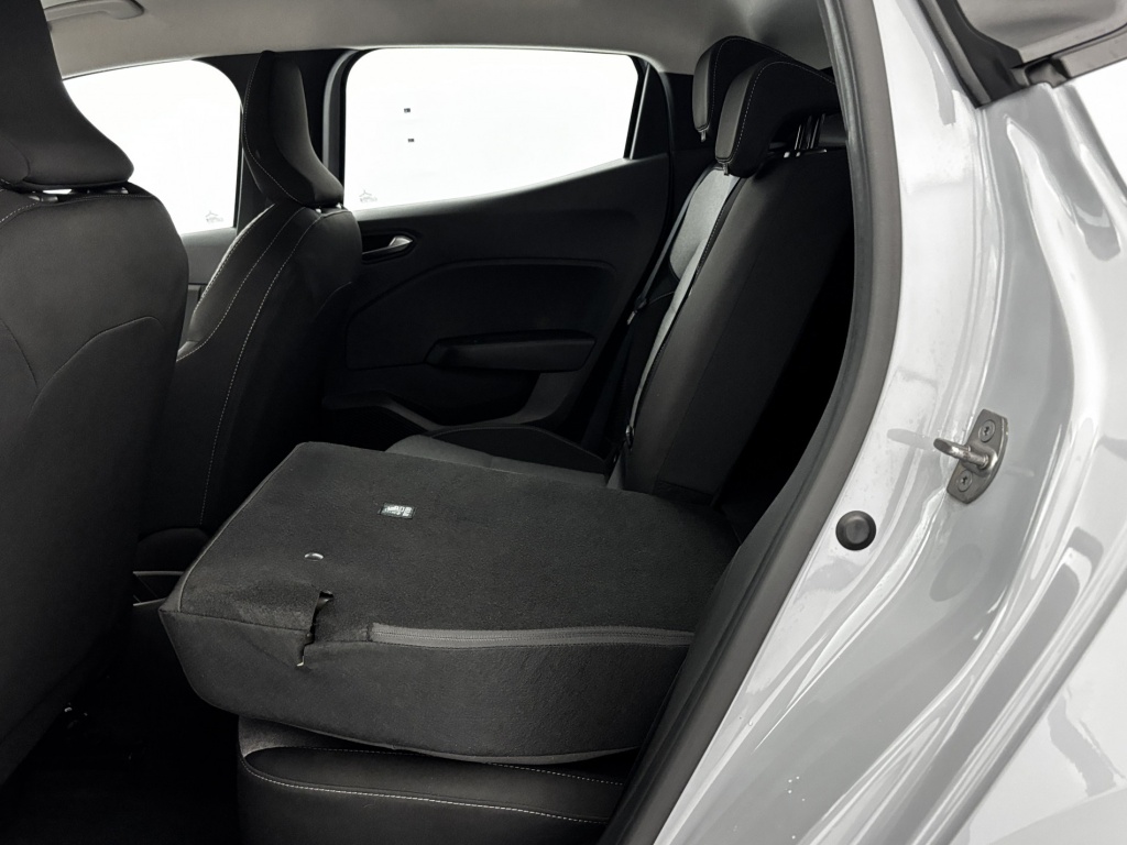 RENAULT Clio Evolution E-Tech full hybrid 145 - ref: 6-2971x234413 - Photo 11