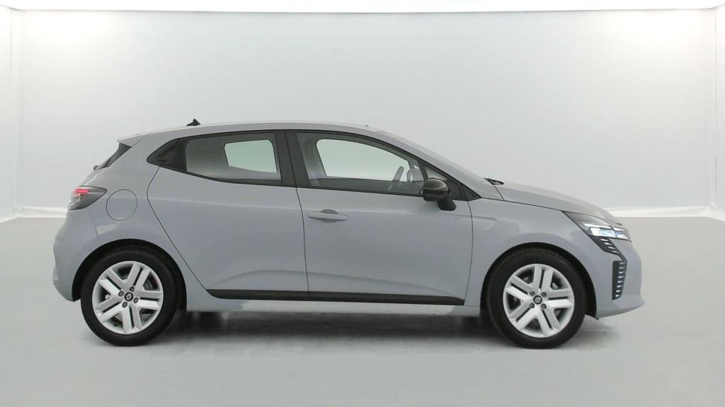 RENAULT Clio Evolution E-Tech full hybrid 145 - ref: 6-2971x234413 - Photo 6