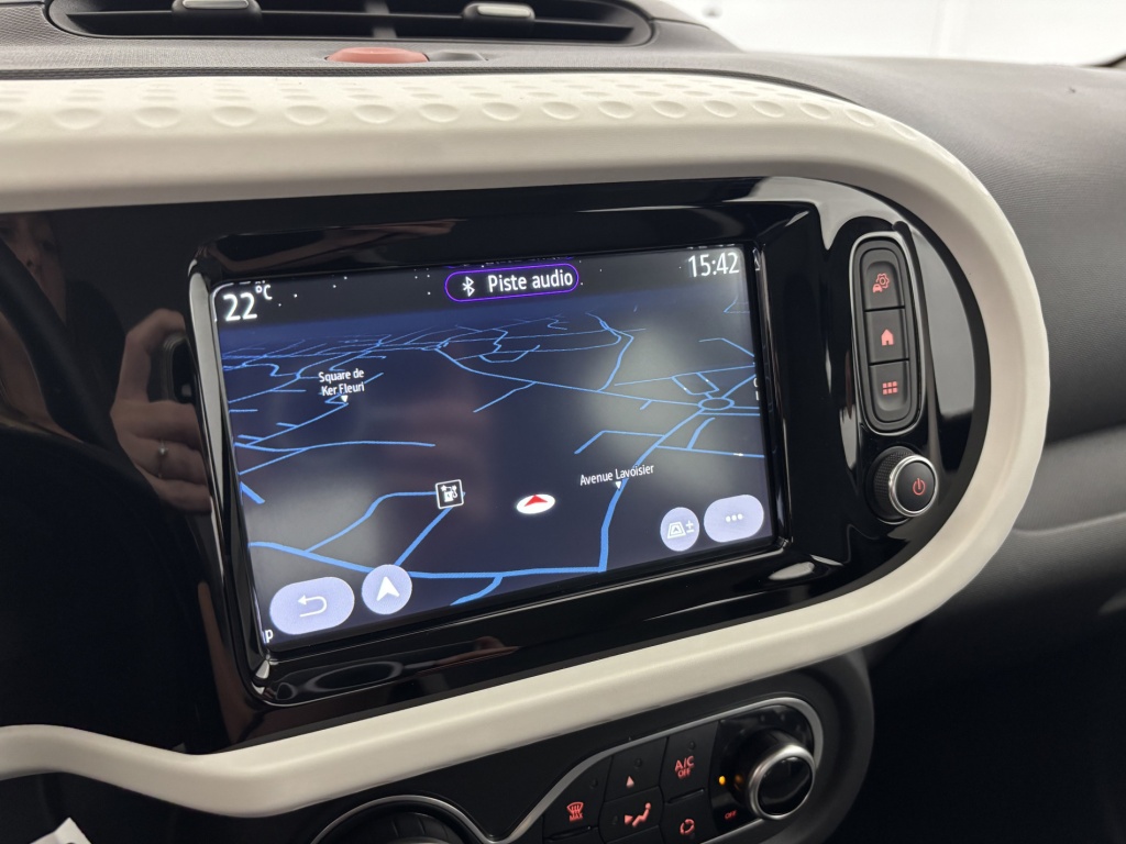 RENAULT Twingo Equilibre III E-Tech - ref: 6-2971x234470 - Photo 18