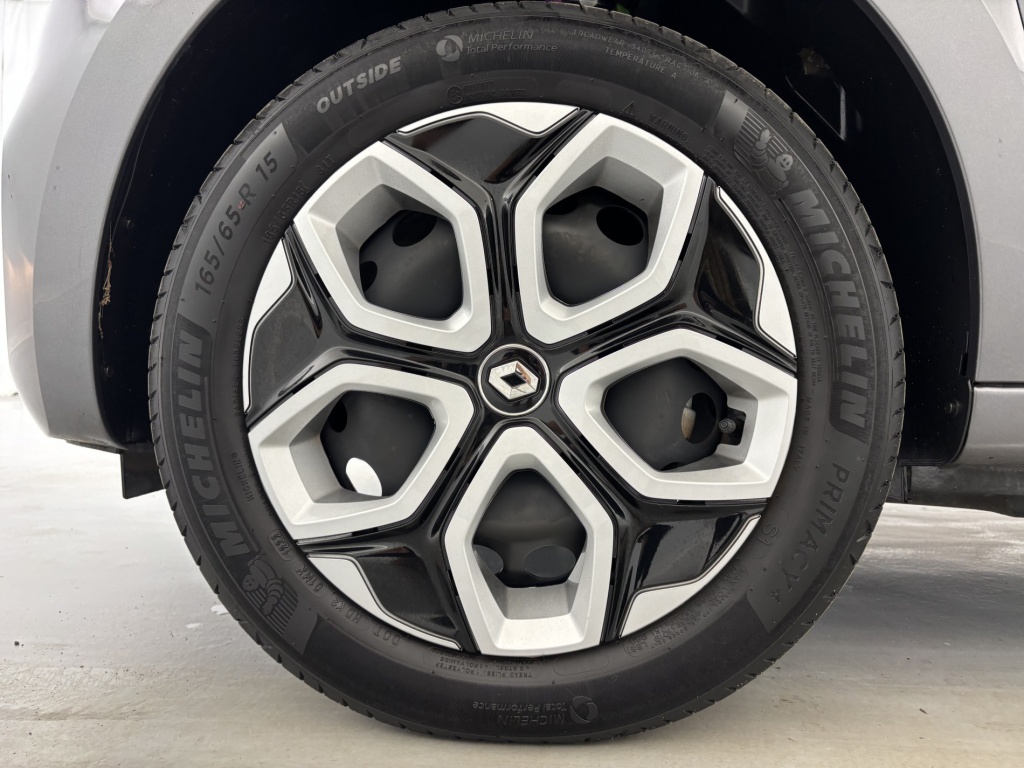 RENAULT Twingo Equilibre III E-Tech - ref: 6-2971x234470 - Photo 20