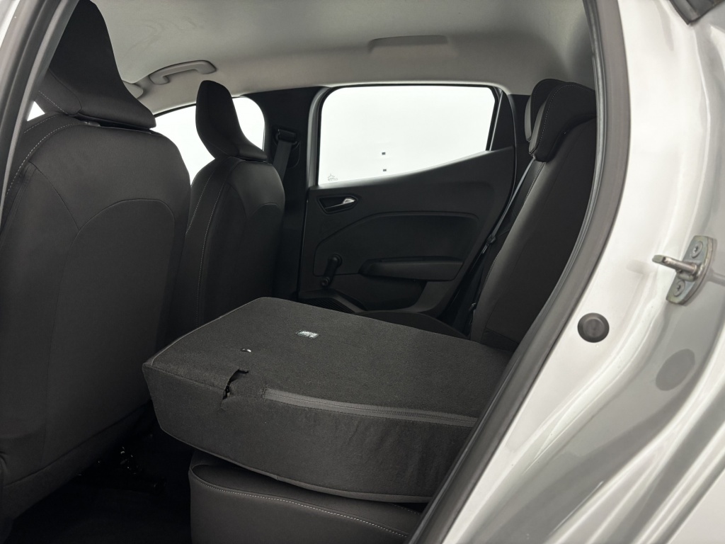 RENAULT Clio Equilibre TCe 90 - ref: 6-2971x235457 - Photo 11