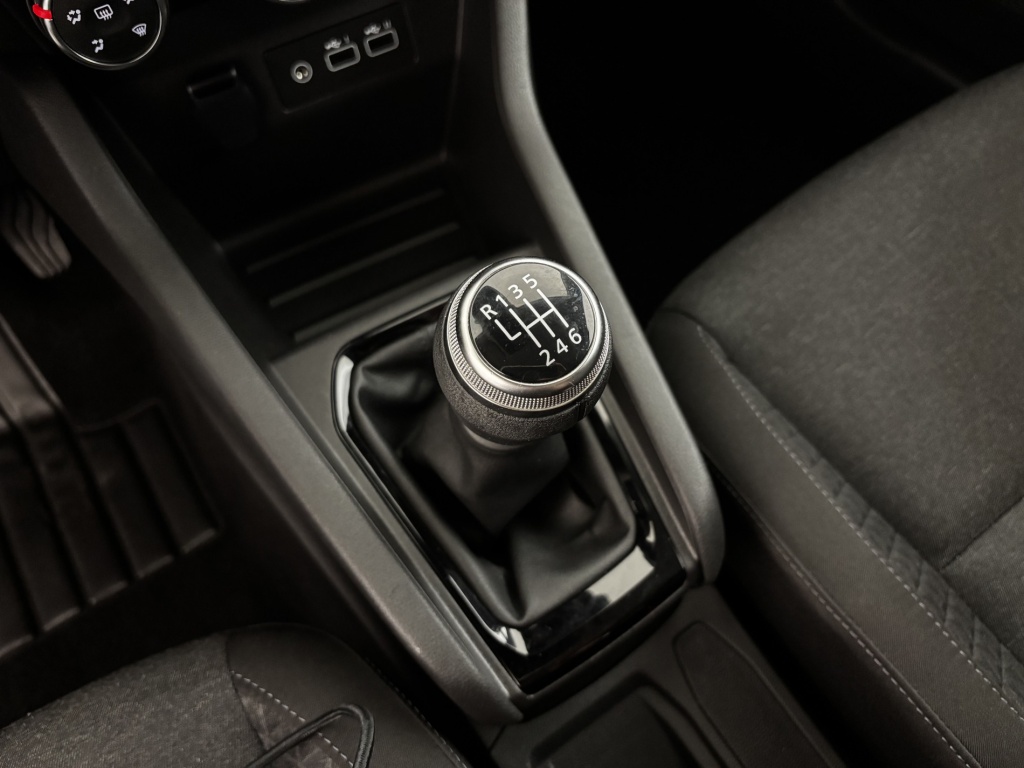 RENAULT Clio Equilibre TCe 90 - ref: 6-2971x235457 - Photo 19