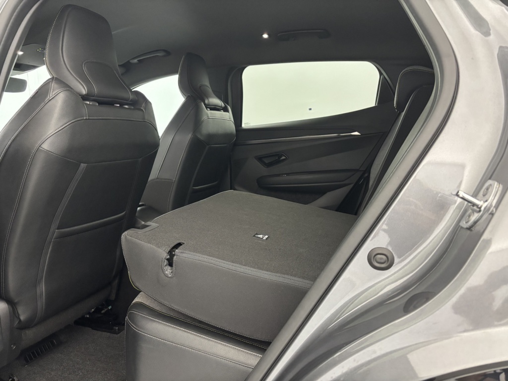 RENAULT Megane Techno EV40 130ch standard charge - ref: 6-2971x235777 - Photo 11