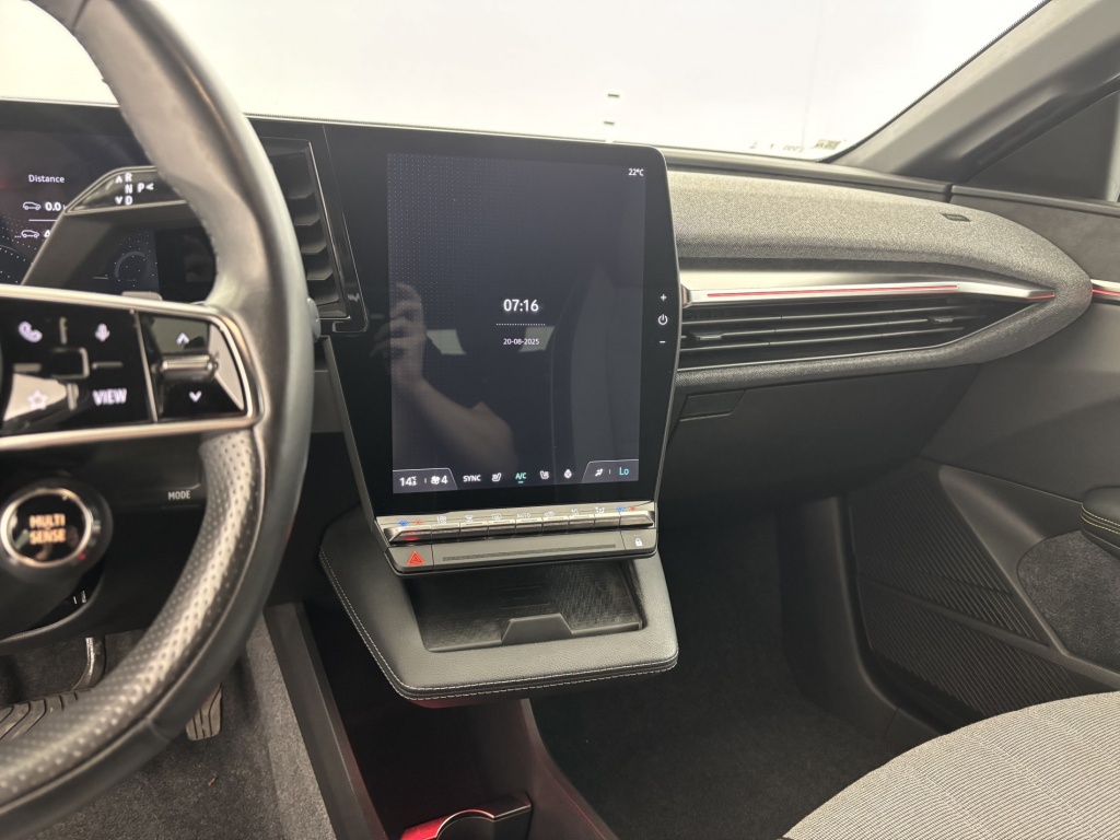 RENAULT Megane Techno EV40 130ch standard charge - ref: 6-2971x235777 - Photo 18