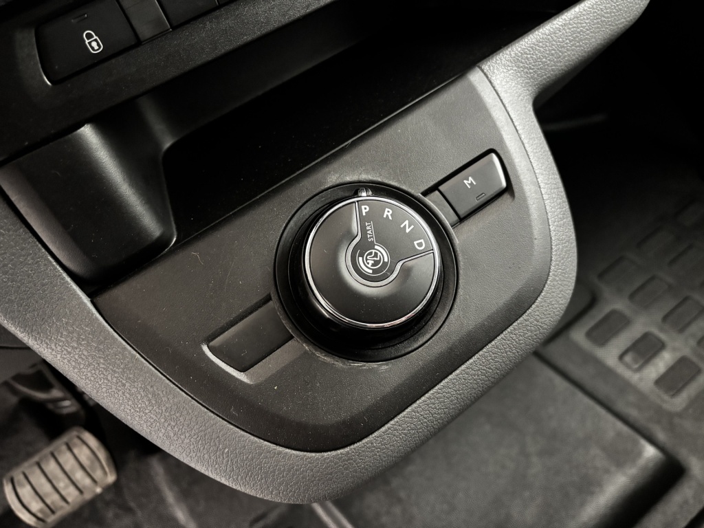 PEUGEOT Expert FIXE ASPHALT CA STANDARD BLUEHDI 180 S&S EAT8 - ref: 6-2971x236045 - Photo 19