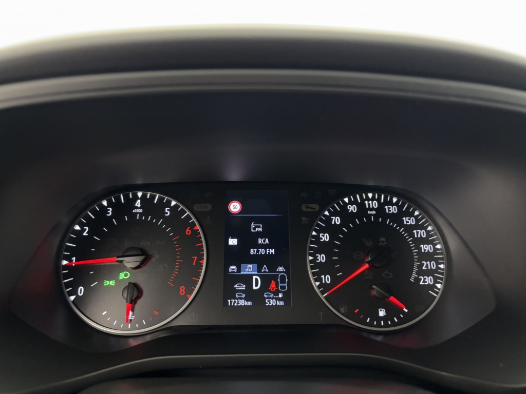 RENAULT Arkana Evolution mild hybrid 140 EDC FAP 22 - ref: 6-2971x236367 - Photo 16