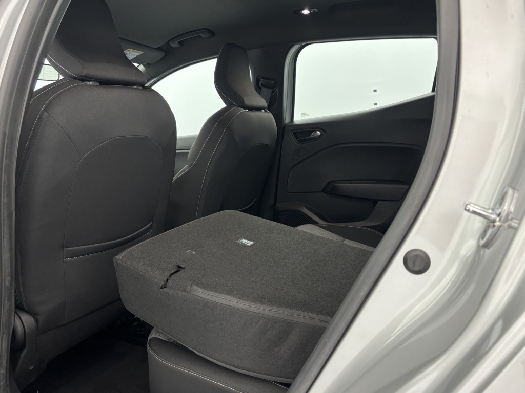 RENAULT Clio Limited E-Tech 140 21N - ref: 6-2971x237356 - Photo 11