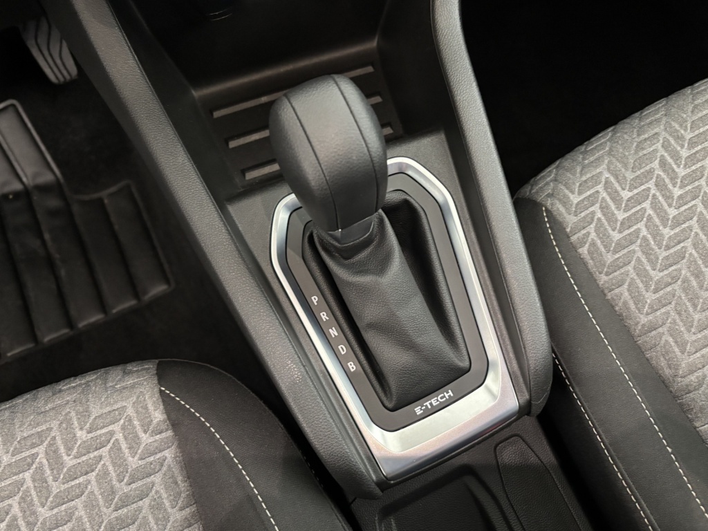 RENAULT Clio Limited E-Tech 140 21N - ref: 6-2971x237356 - Photo 20