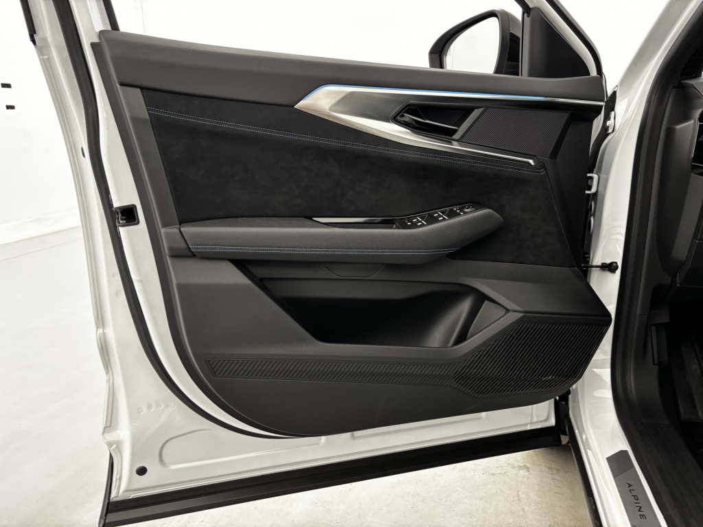 RENAULT Austral Iconic esprit Alpine E-Tech hybrid 200 - ref: 6-2971x237752 - Photo 12