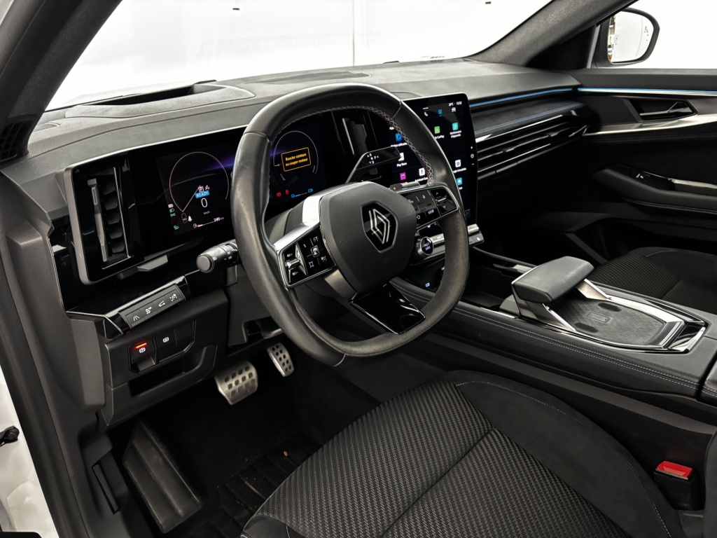 RENAULT Austral Iconic esprit Alpine E-Tech hybrid 200 - ref: 6-2971x237752 - Photo 14