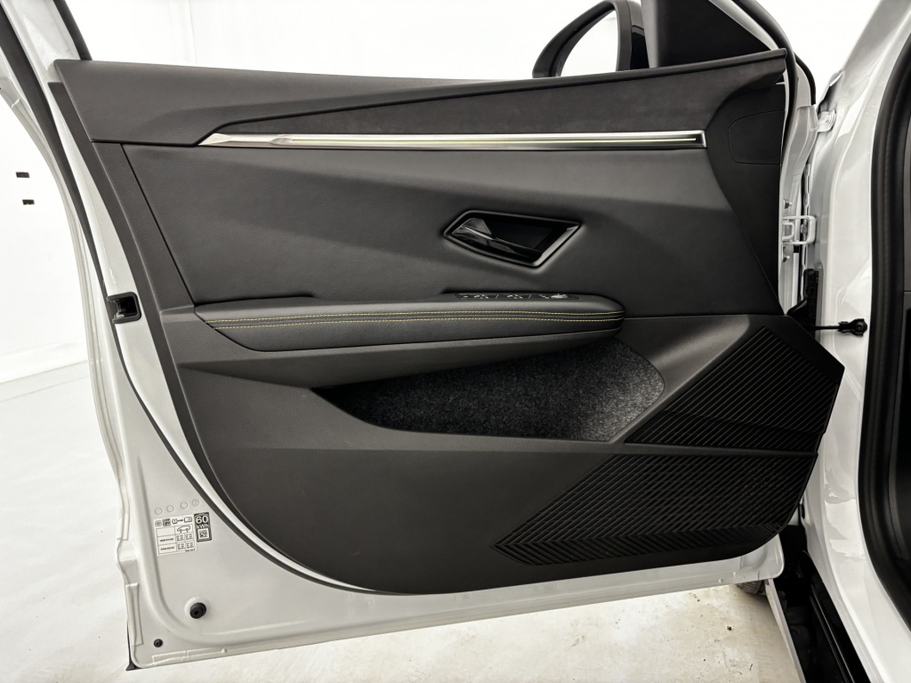 RENAULT Megane Techno EV60 220 ch optimum charge - ref: 6-2971x238354 - Photo 12