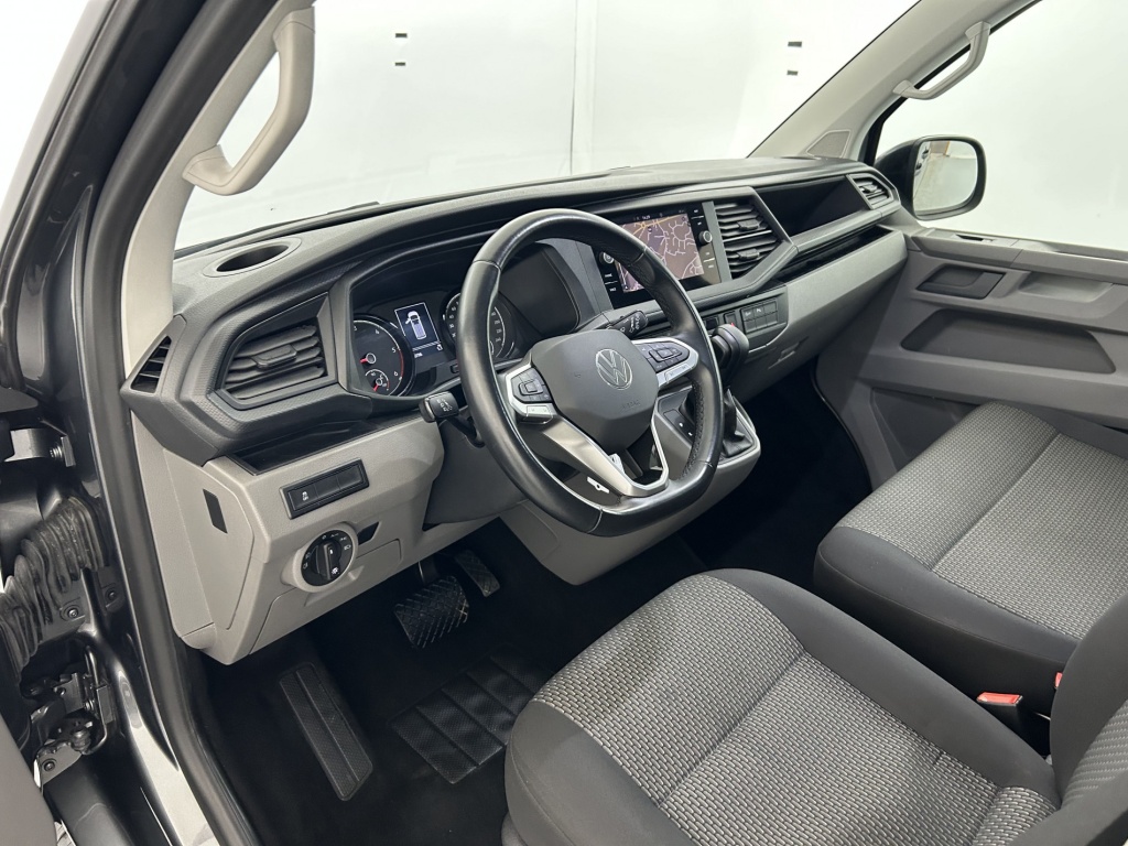 VOLKSWAGEN Transporter EDITION L1H1 2.0 TDI 150 DSG7 - ref: 6-2971x238507 - Photo 13