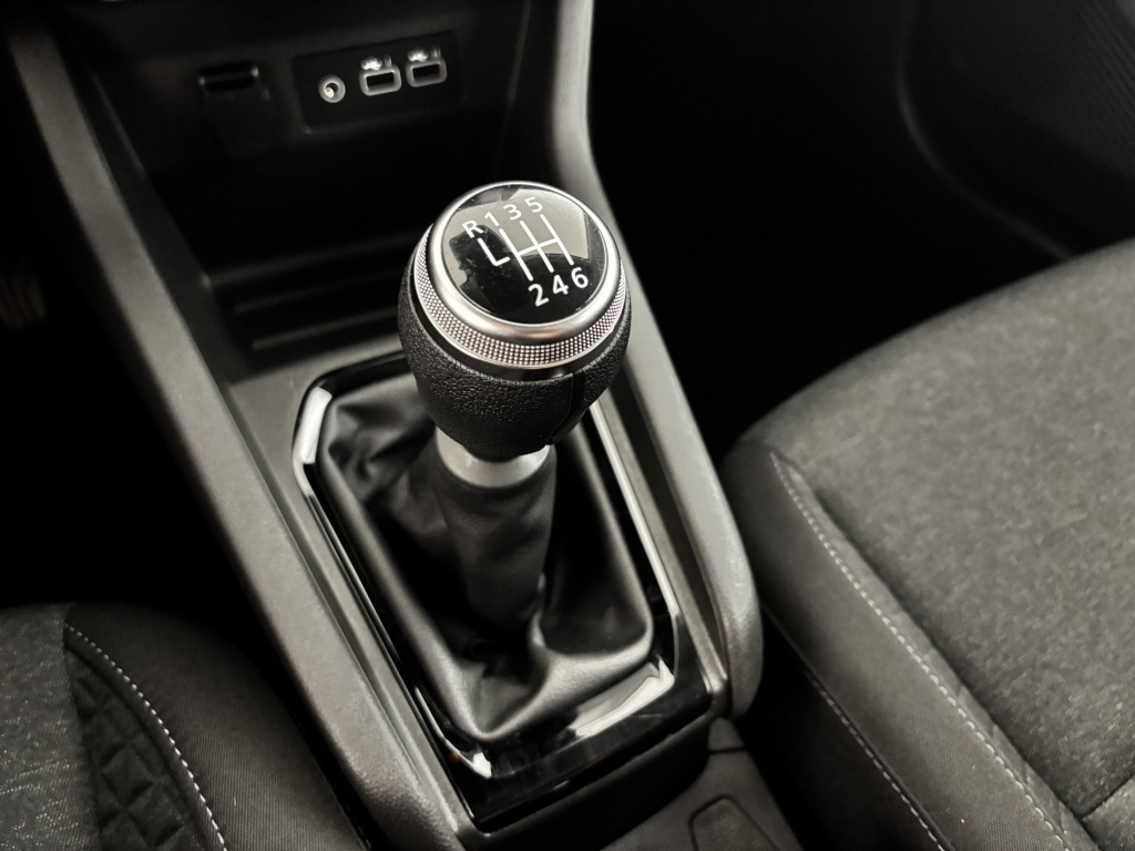 RENAULT Clio Equilibre TCe 90 - ref: 6-2971x238511 - Photo 19