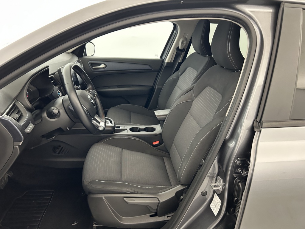 RENAULT Arkana Evolution E-Tech hybride 145 22 - ref: 6-2971x238750 - Photo 13