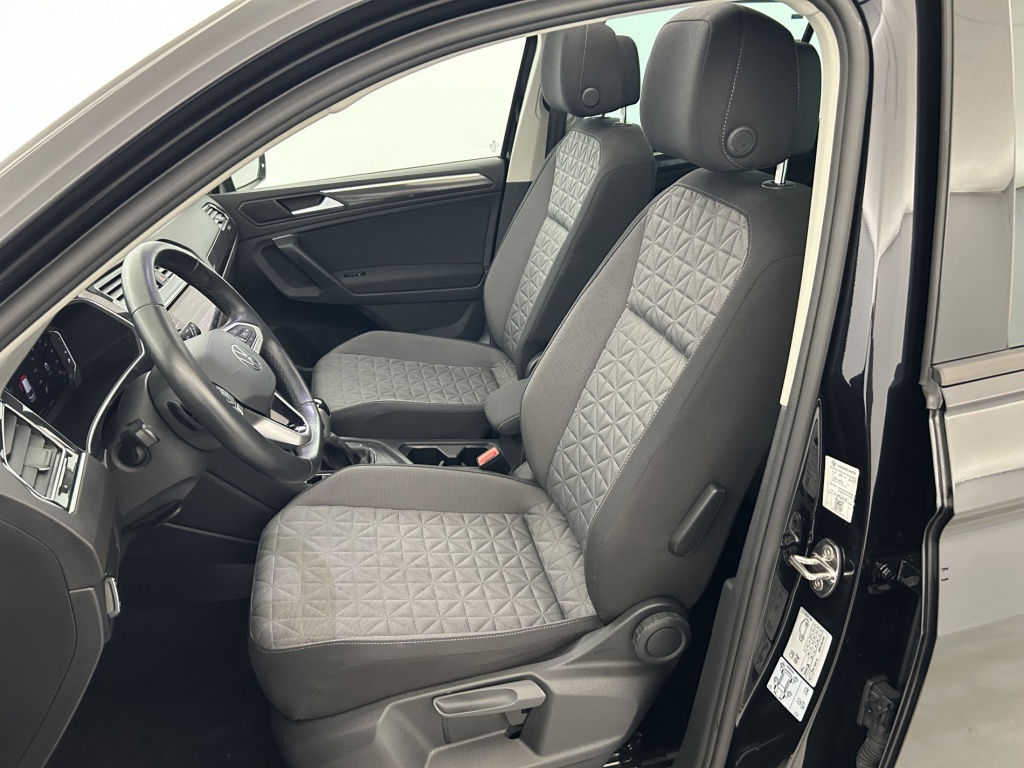 VOLKSWAGEN Tiguan Life Plus 1.5 TSI 150ch DSG7 - ref: 6-2971x238762 - Photo 13
