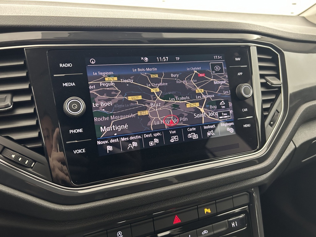 VOLKSWAGEN T-Roc Carat 1.5 TSI 150 EVO Start/Stop BVM6 - ref: 6-2971x239614 - Photo 20